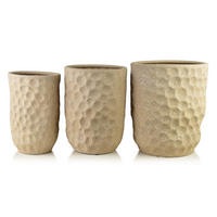 OBALY NA KVĚTINÁČE Neva Beige, 3dílná, keramika, béžová, 39x39x46cm 31,5x31,5x42,5cm 25,5x25,5x39cm - béžová, keramika (40/47/40cm) - Mondex