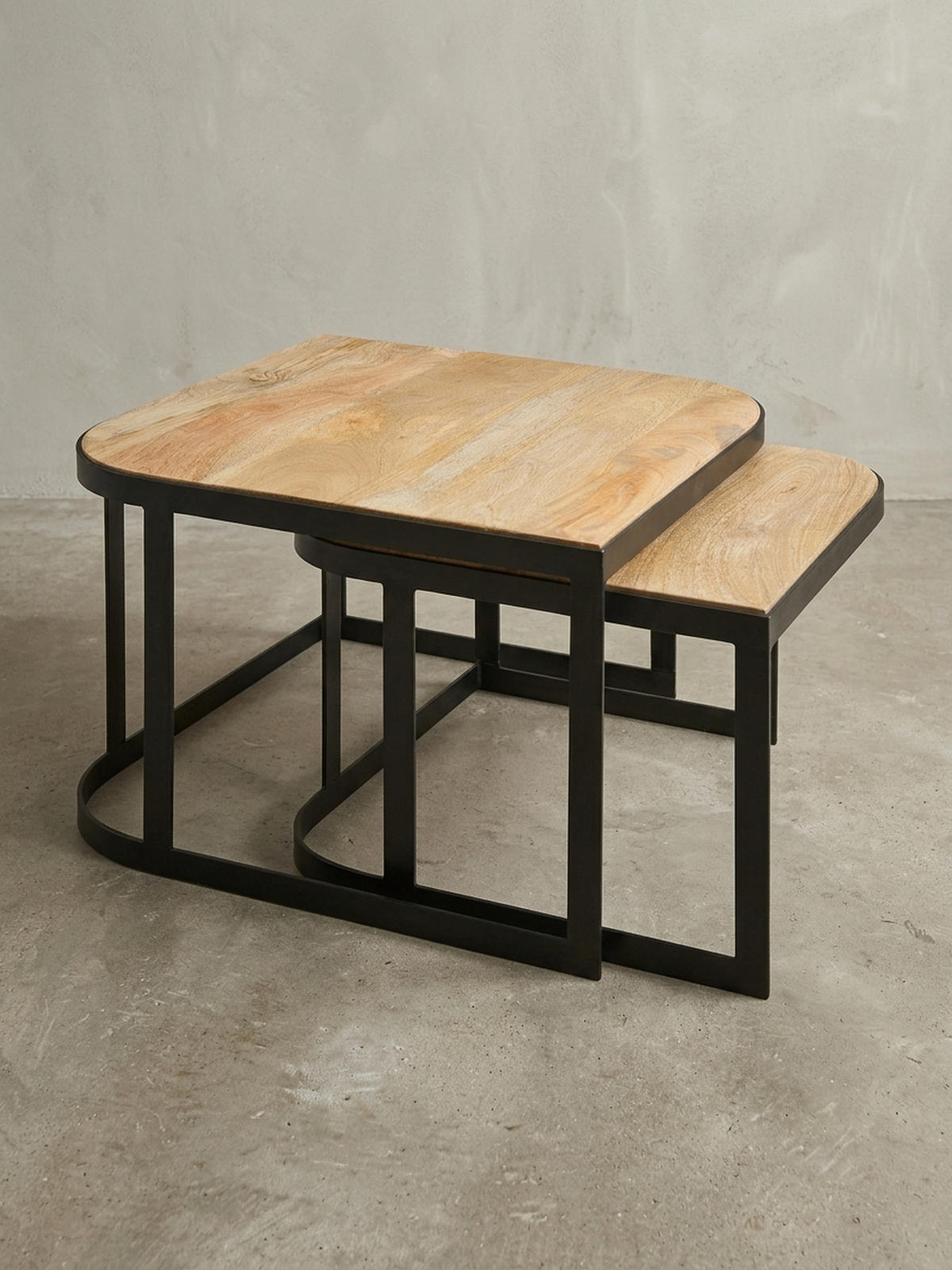 BEISTELLTISCH 2er Set Mango Massivholz Eisen Abgerundete Ecken TIMAVO, Braun 60x60x40 cm - Schwarz/Braun, Holz/Metall (60/60/40cm) - KADIMA DESIGN