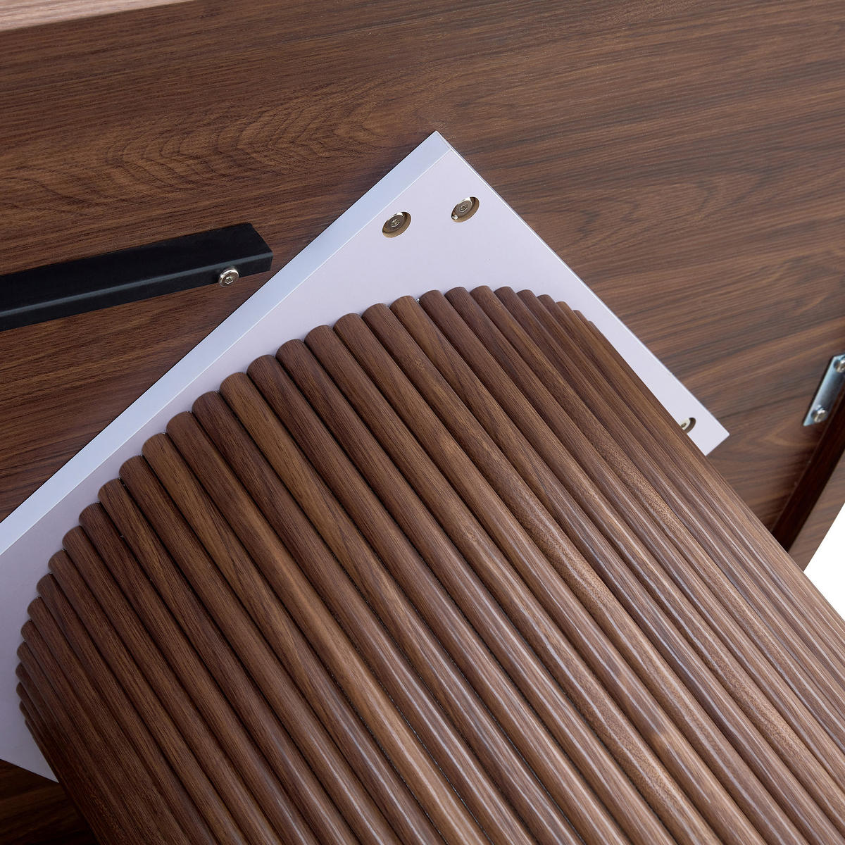 ESSTISCH in Walnussfarben Küchentisch mit geriffeltem Säulenfuß für die heimische Küche, L180/B90/H76cm - Nussbaumfarben, Holzwerkstoff (180/90/76cm) - STILVORA