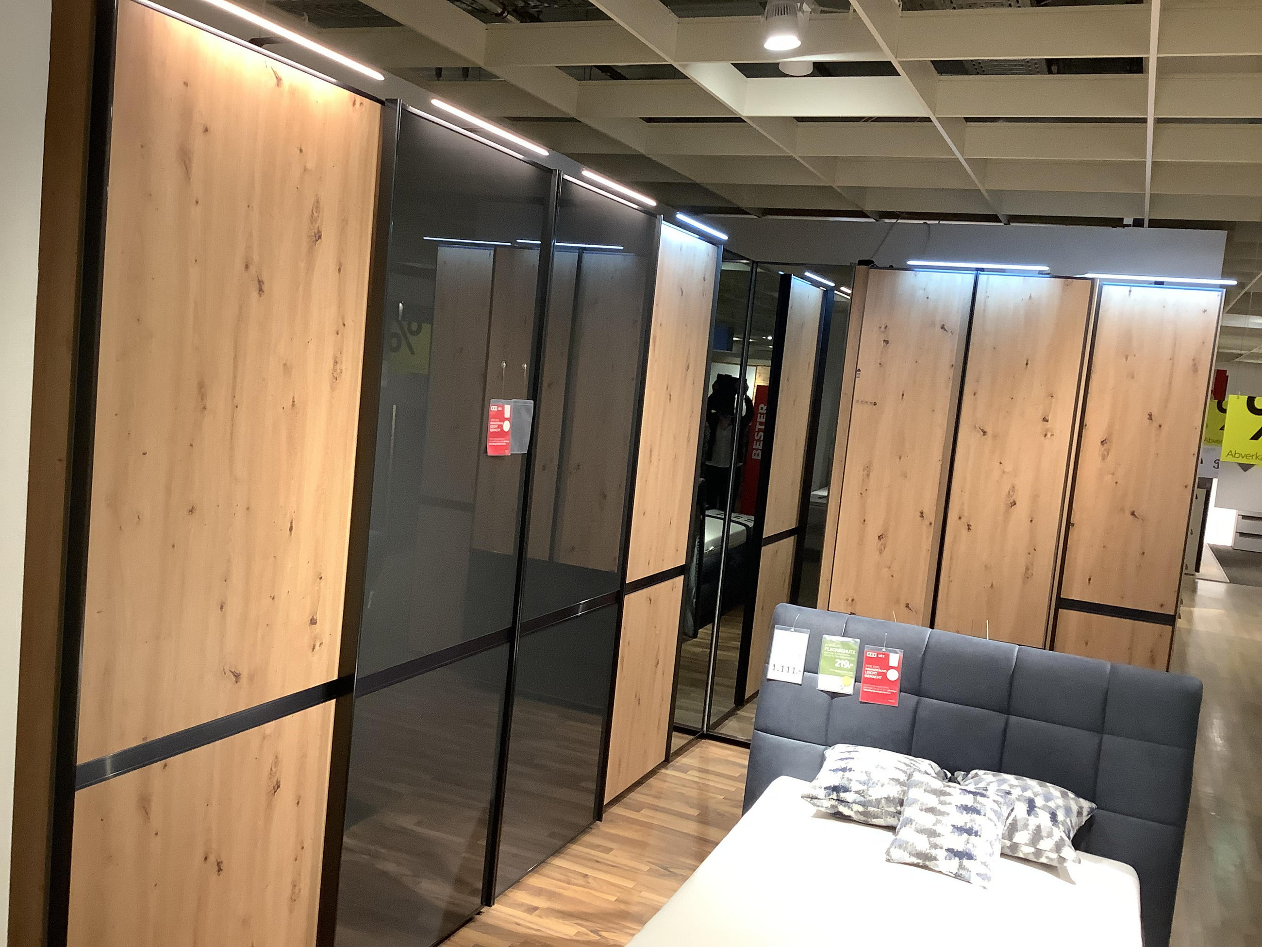 ECKSCHRANKKOMBINATION SYSTEM ONE - Moderano