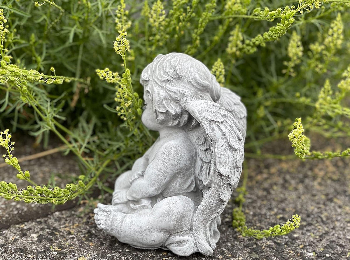 STEINFIGUR sitzendes Engelchen Engel Steinguss frostfest wetterfest - Grau, Stein (15/17/12cm) - stoneandstyle