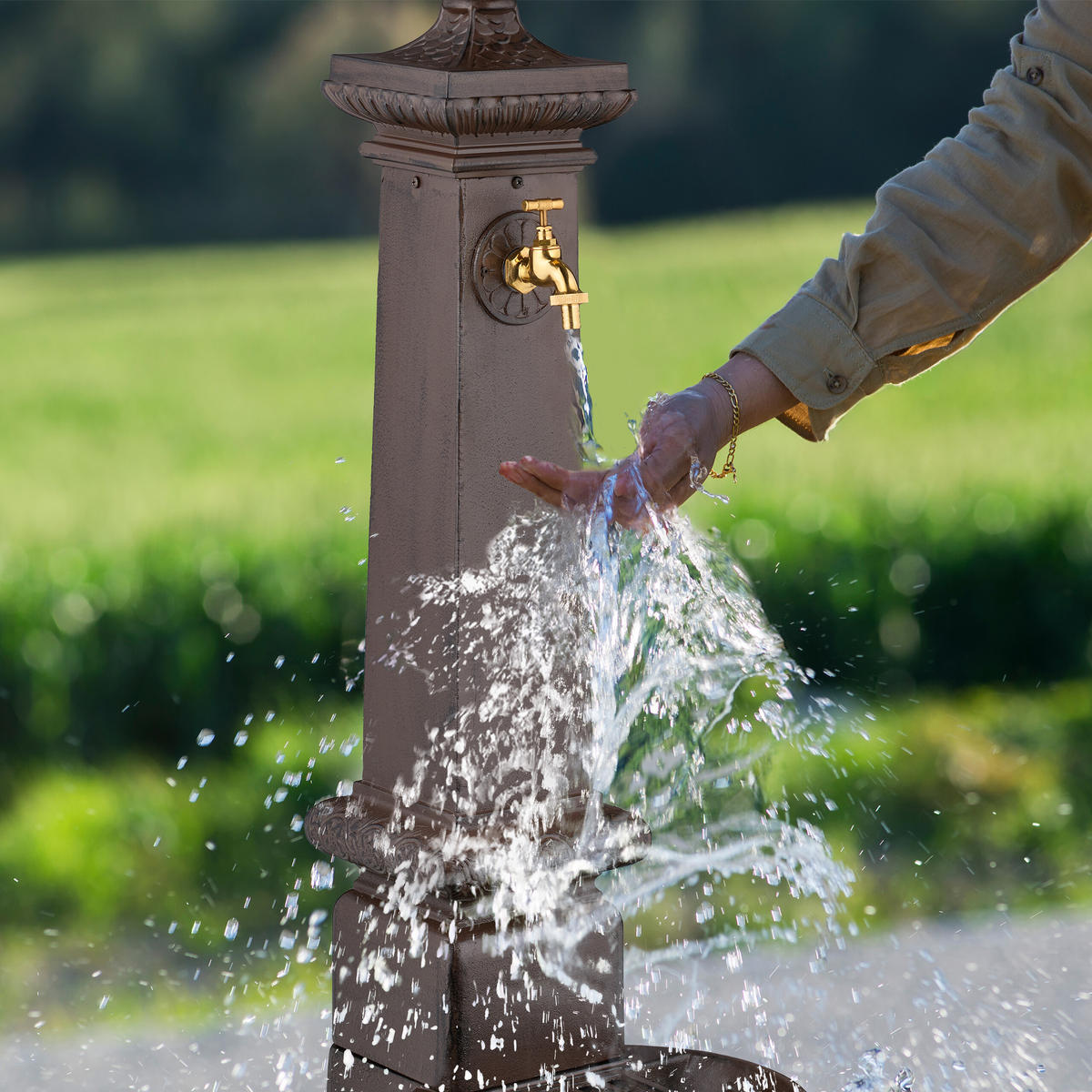 STANDBRUNNEN - Braun, Metall (38/44.5/100cm) - Relaxdays