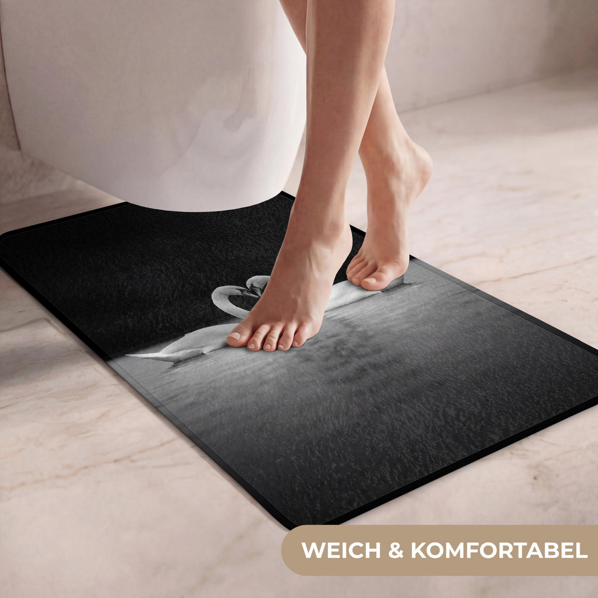 WC PŘEDLOŽKA Labutě - srdce - černá - bílá 50x80 cm - černá, textil/plast (50/1cm) - OnlyWow