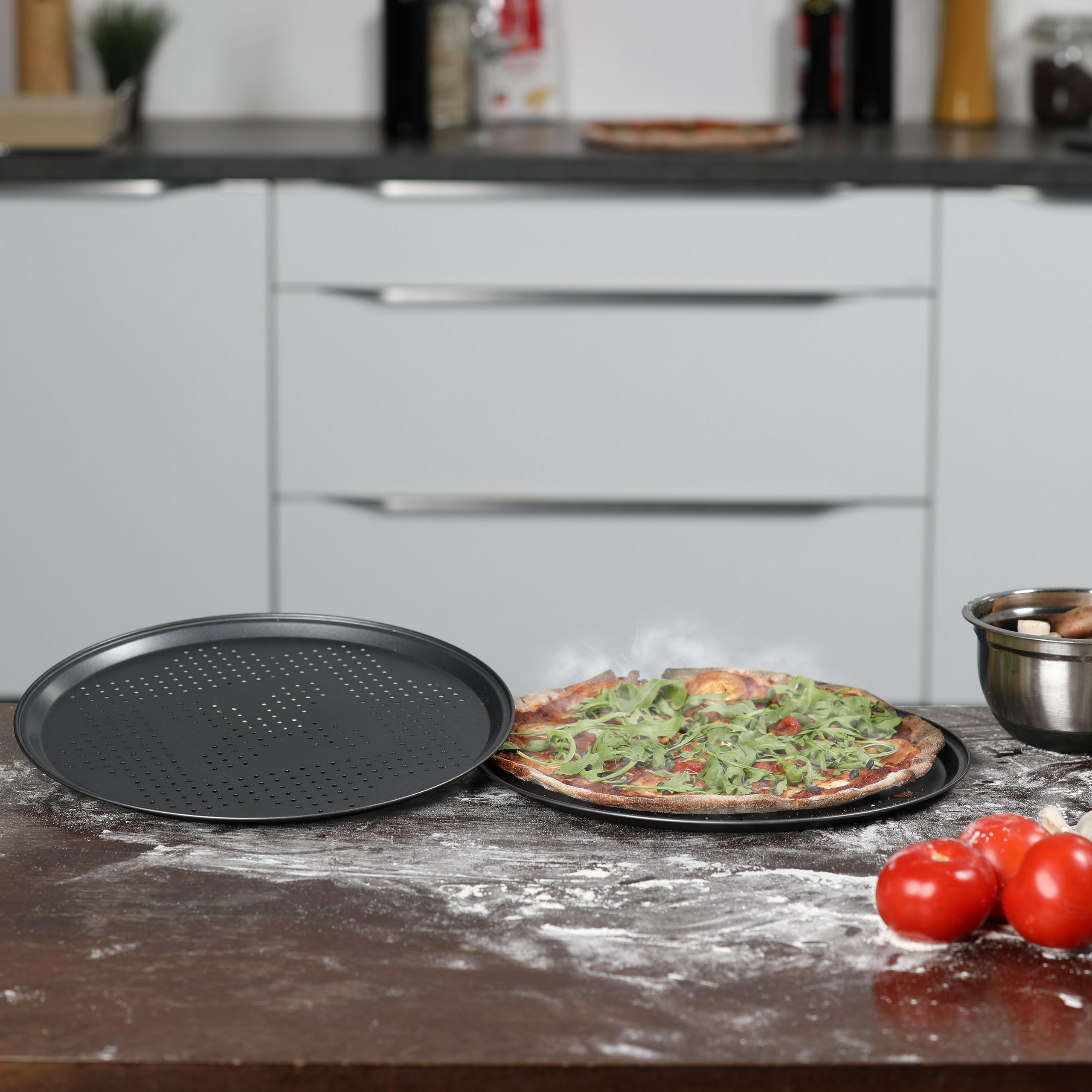 PIZZABLECHE Set - Anthrazit, Metall (32/1.3/32cm) - Relaxdays