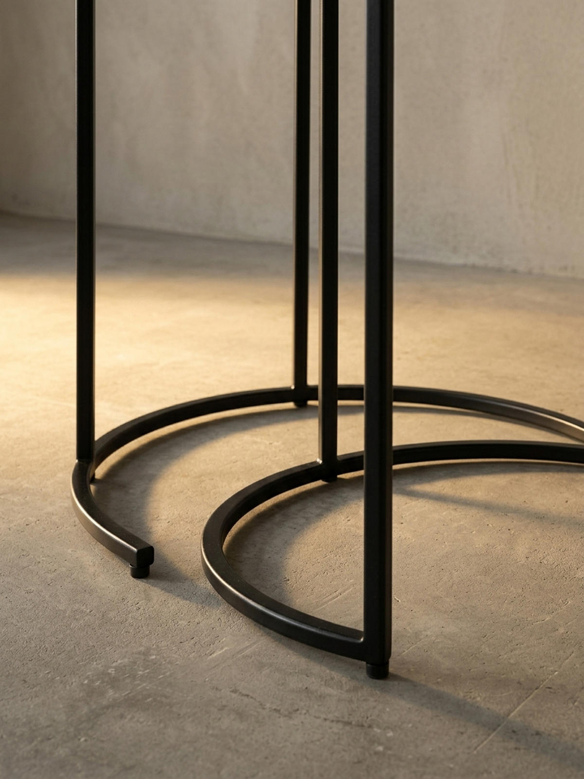 SATZTISCH Set – 3-teilig Rund Aluminium Gold Schwarz - Goldfarben/Schwarz, Metall (45/45/55cm) - KADIMA DESIGN