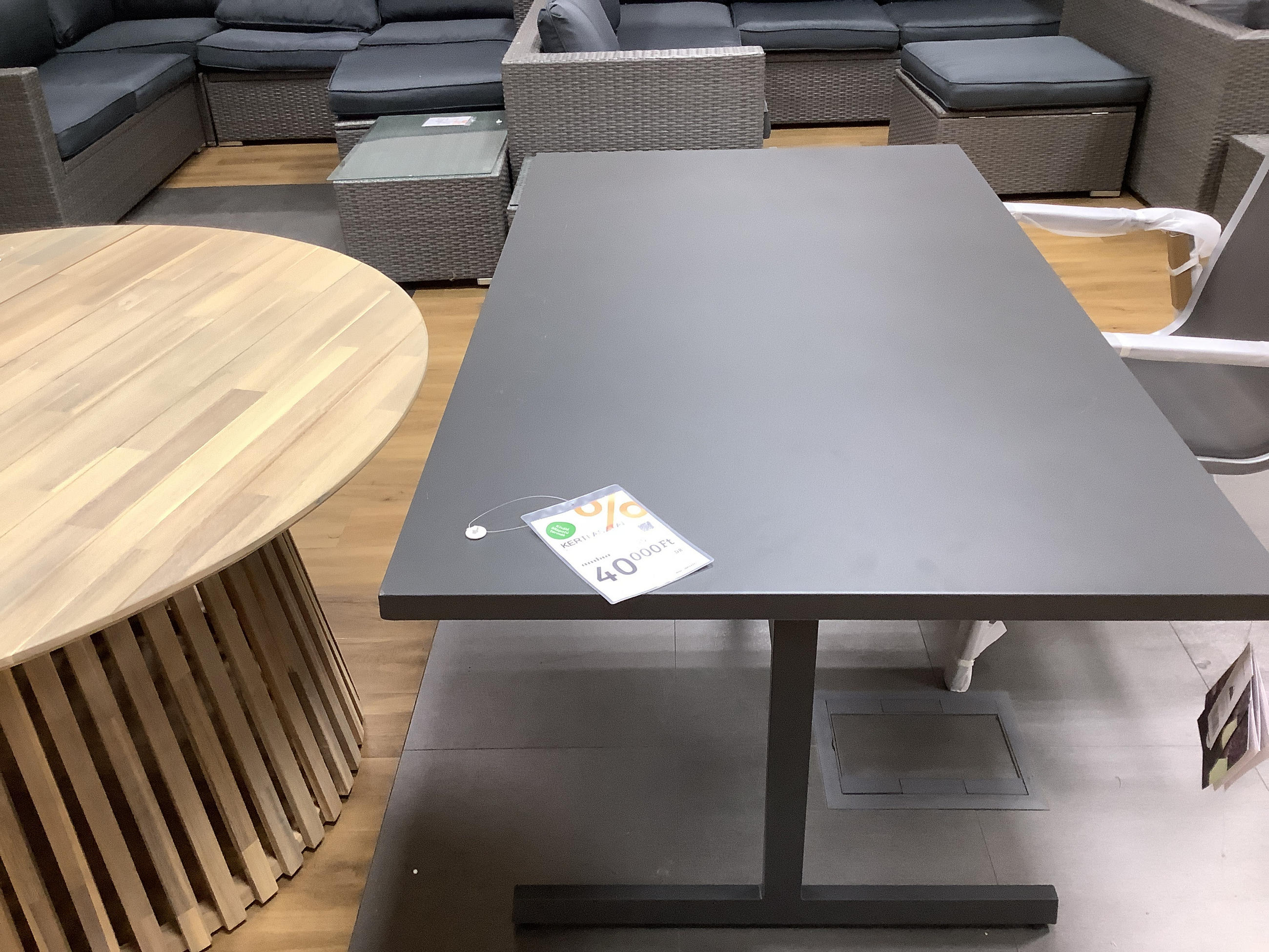 BOLOGNA KERT ASZTAL - Ambia Garden