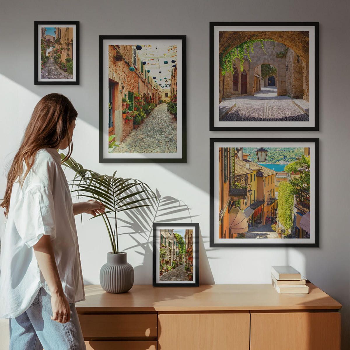 BILDER SET 5er Set - 50x50 cm & 20x30 cm & 40x60 cm Schwarzer Rahmen - Italienische Straßen, Blumen, Architektur - Schwarz, Kunststoff (40/60cm) - TULUP