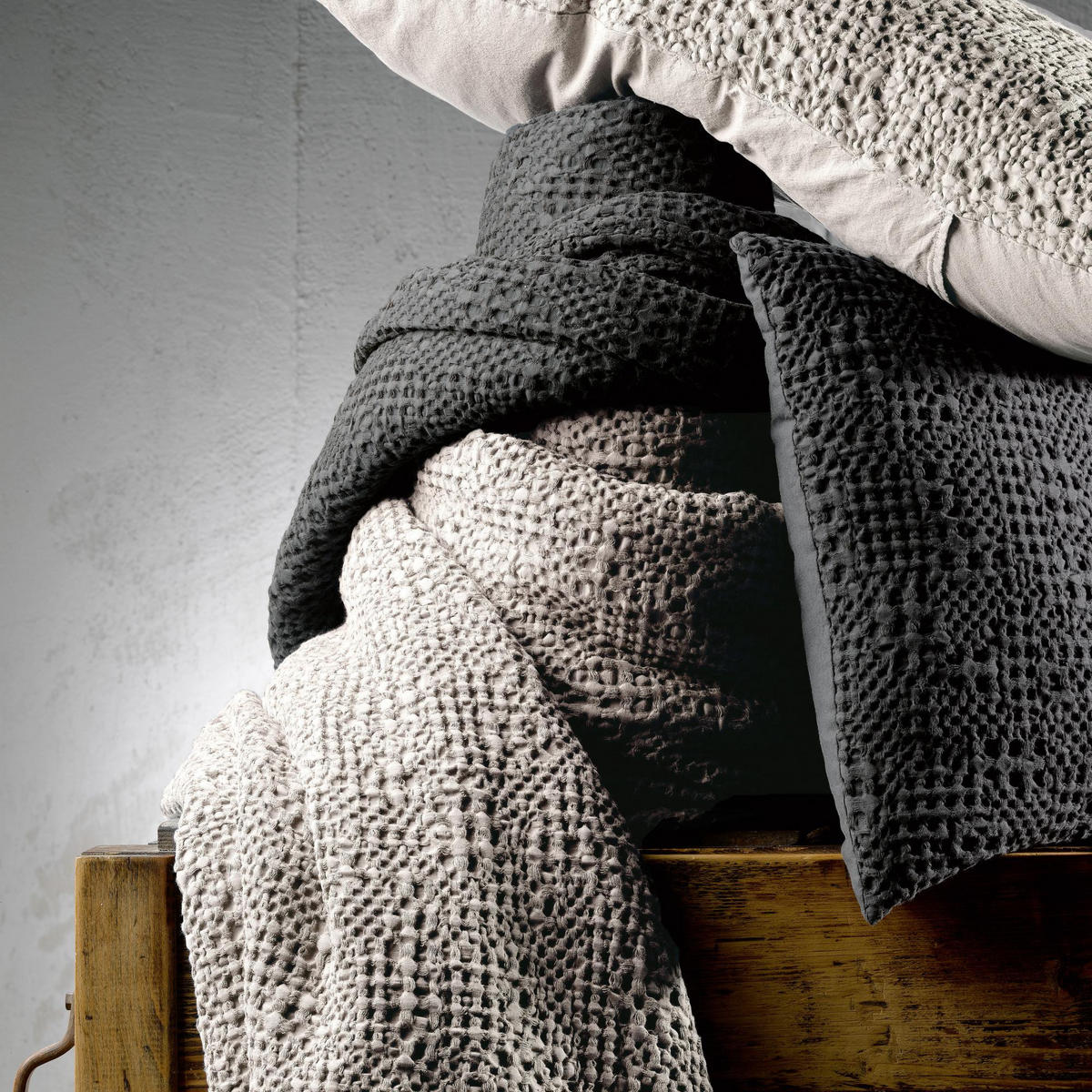 BETTÜBERWURF Tana kreide 180 x 260 cm - Weiß, Textil (180/260cm) - Vivaraise