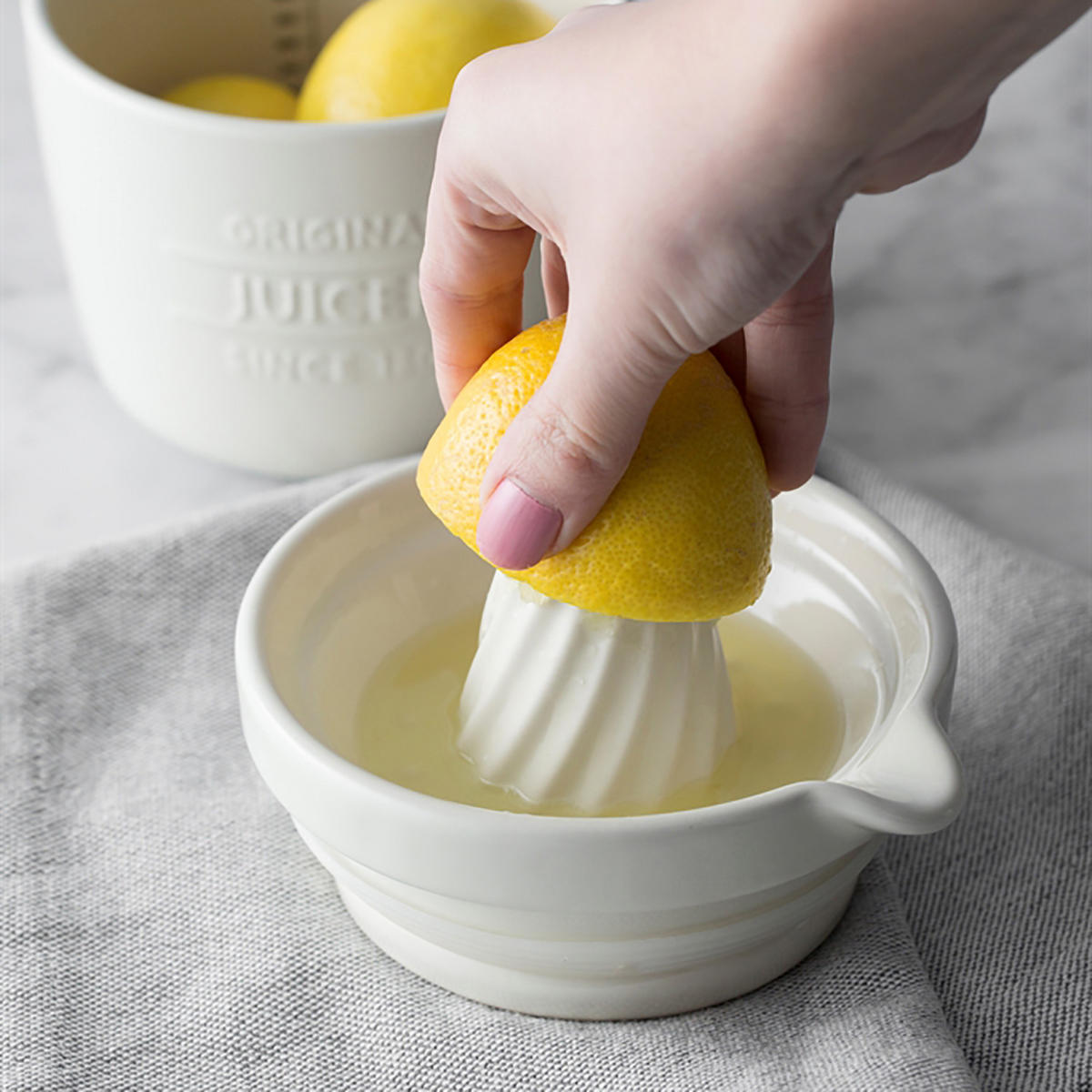 ZITRUSPRESSE/ Entsafter 3in1, 550 ml aus Steingut - Creme, Keramik (12.5cm) - Mason Cash