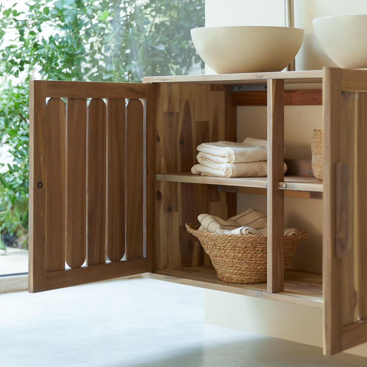 BADEZIMMERMÖBEL Lila Natur aus Akazie - Naturfarben, Holz (120/65/40cm) - Tikamoon