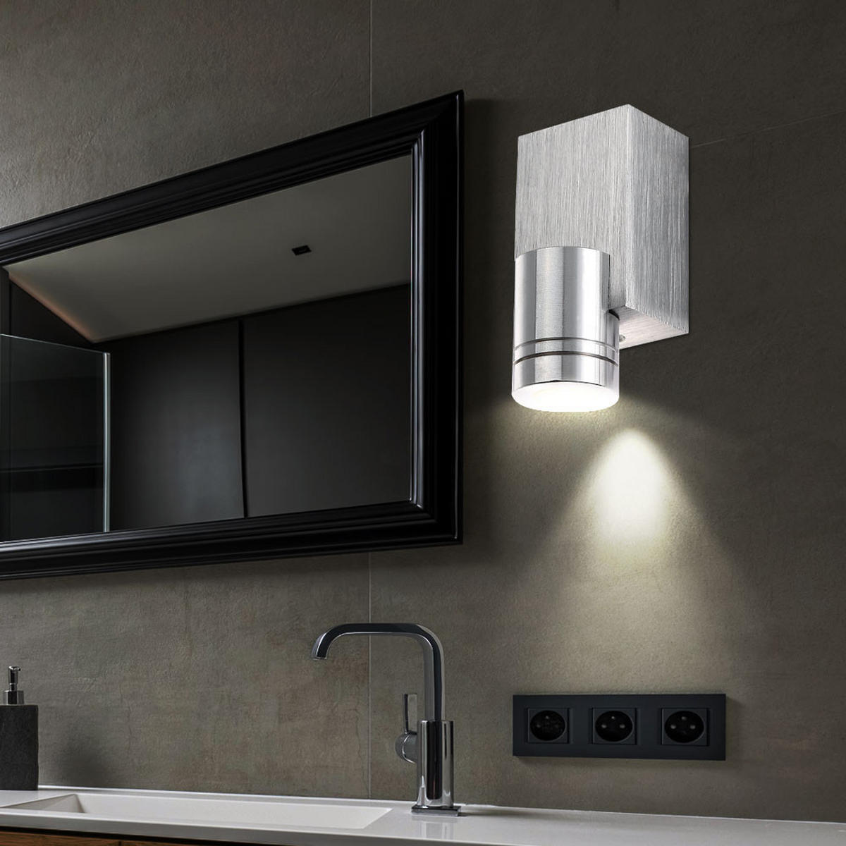 LED WANDLEUCHTE Gordon Aluminium Silber - Silberfarben, Metall (8.3/4.5/4cm) - Globo Lighting