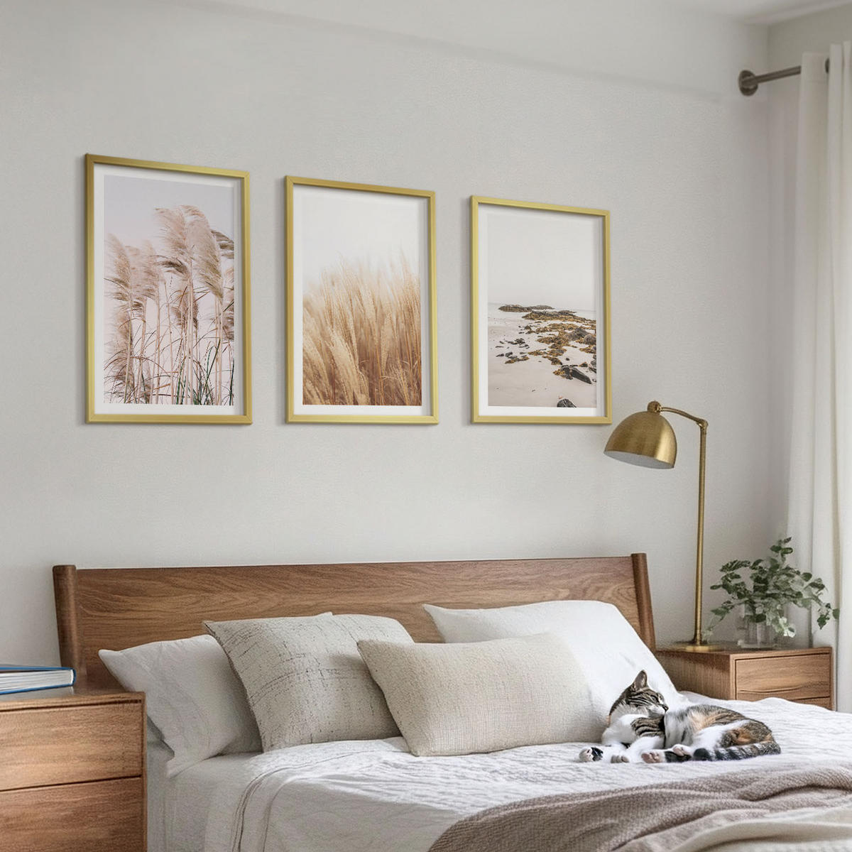 WANDBILDER 3er Set - 40x60 cm Goldrahmen - Pampasgrasfelder und ein Boho-Strand - Goldfarben, Kunststoff (40/60cm) - ArtPrintCave
