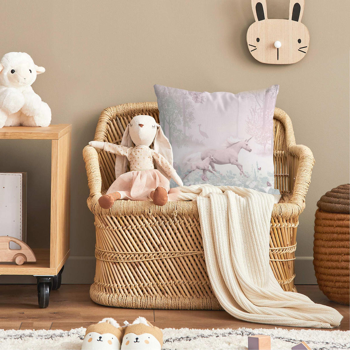 KISSENBEZUG Einhorn auf Blumenwiese in Rosa 40/40 cm - Rosa, Textil (40/40cm) - Bilderwelten