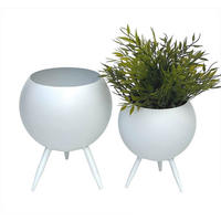 BLUMENHOCKER 2er Set Metall mit Topf Weiß 96259 - Weiß, Metall (16/23/16cm) - DanDiBo