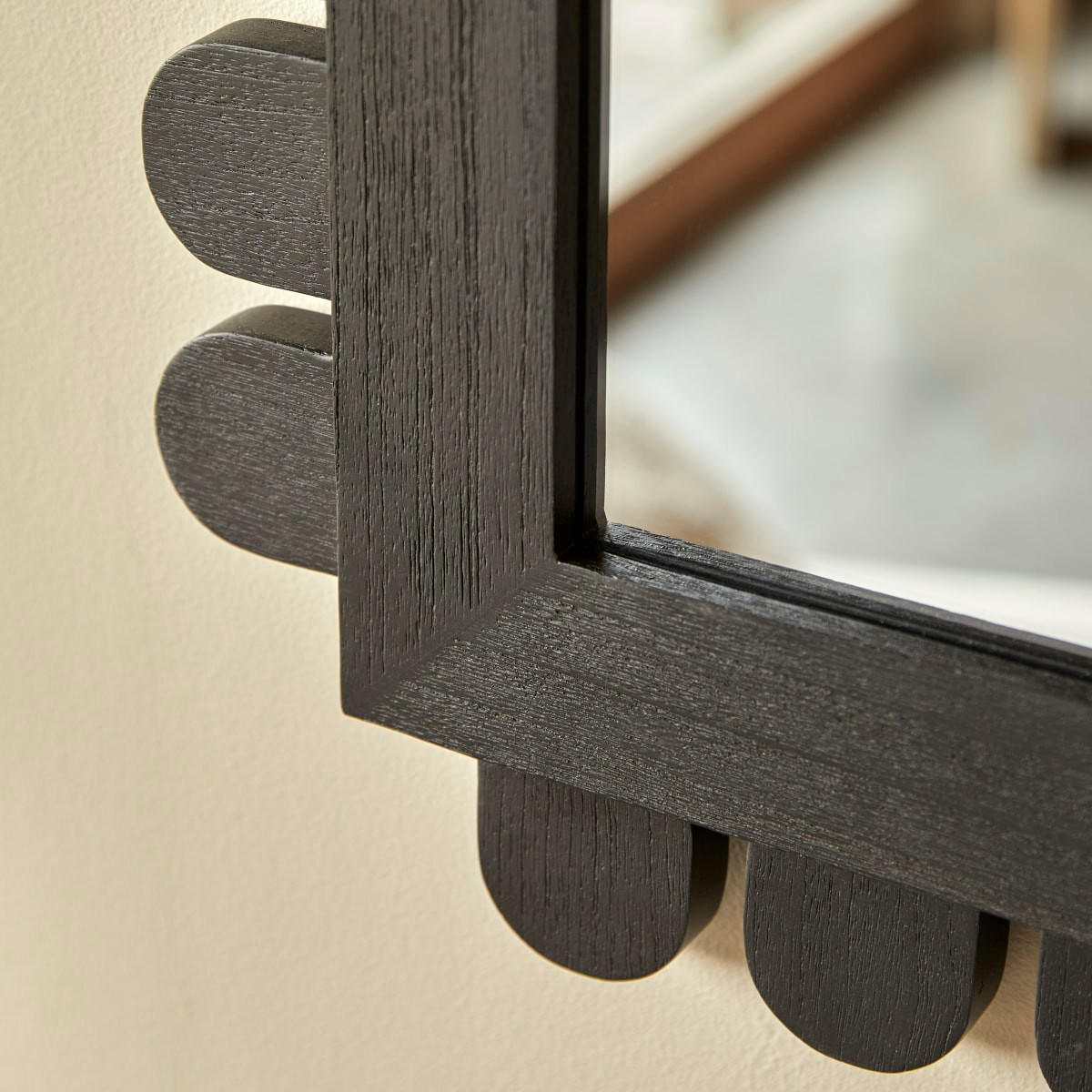 SPIEGEL Luca Schwarz aus Dunkles Mindiholz - Schwarz, Holz (92/92/4cm) - Tikamoon