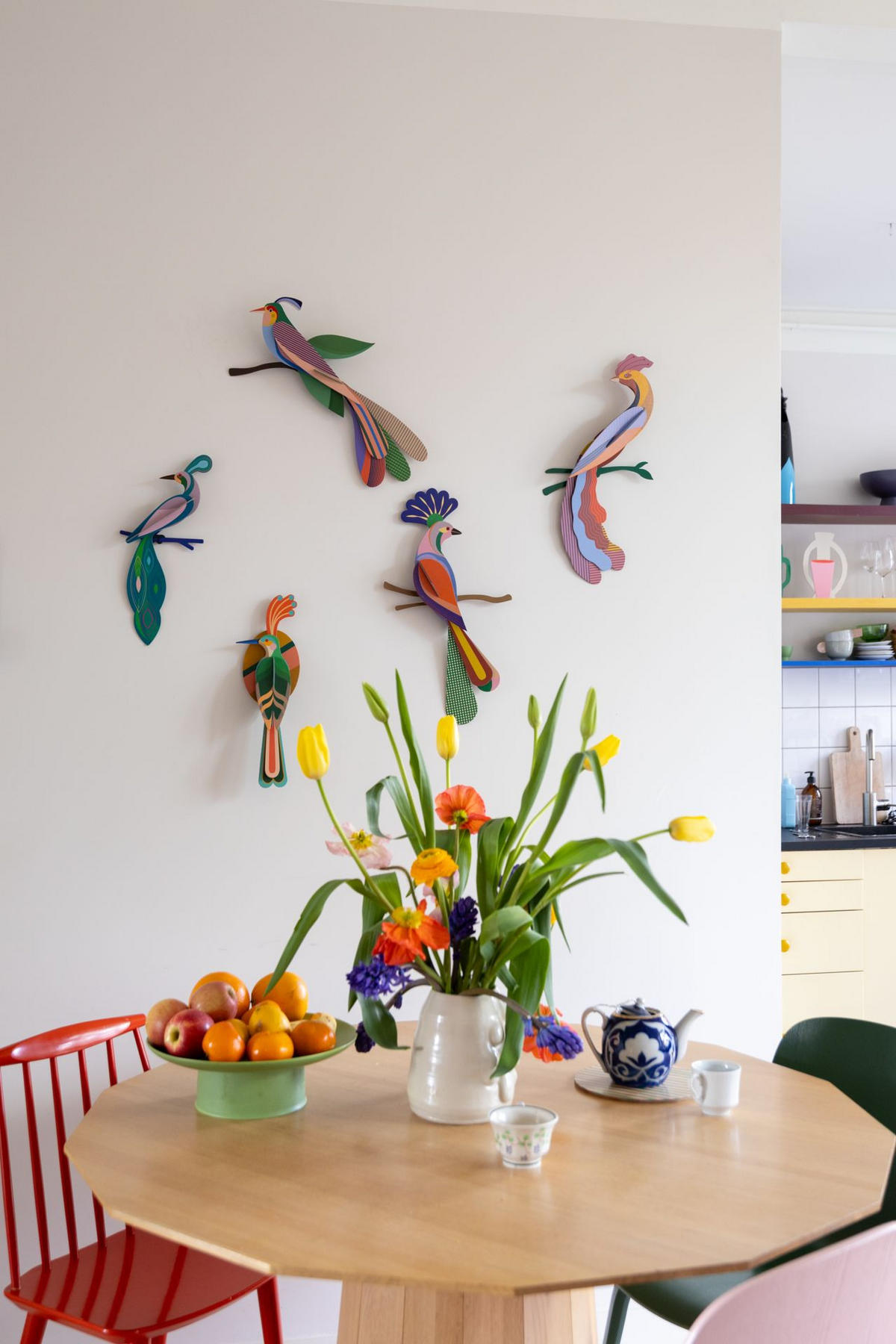 WANDDEKO Tropenvogel Maya 5.7/47.3 cm - Multicolor, Wellpappe (5.7/47.3/28cm) - KUNSTLOFT