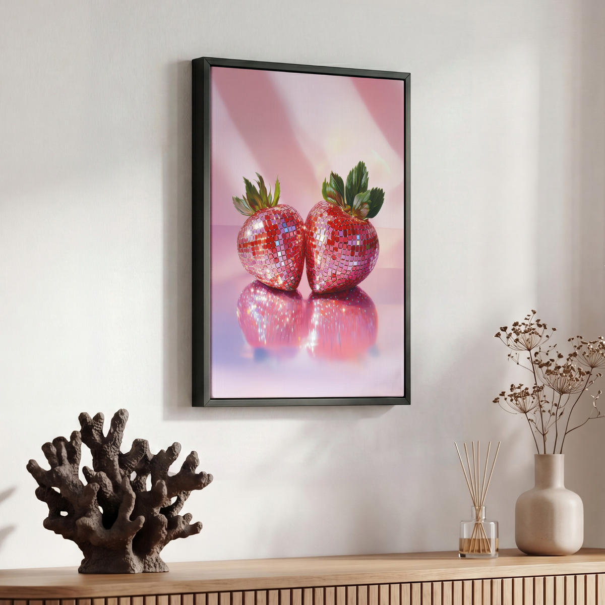 LEINWAND Bilder mit Rahmen - Disco - Obst - Glitzer - Erdbeere - 30x40 - Pink, Textil (30/40cm) - MuchoWow