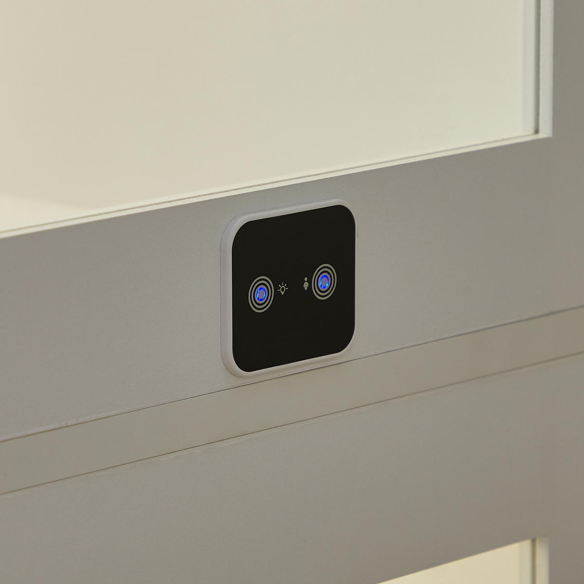 VITRINENSCHRANK mit LED, USB Anschluss und Stauraum Weiß - Weiß, Glas (80/165/35cm) - PARAFTA HOME