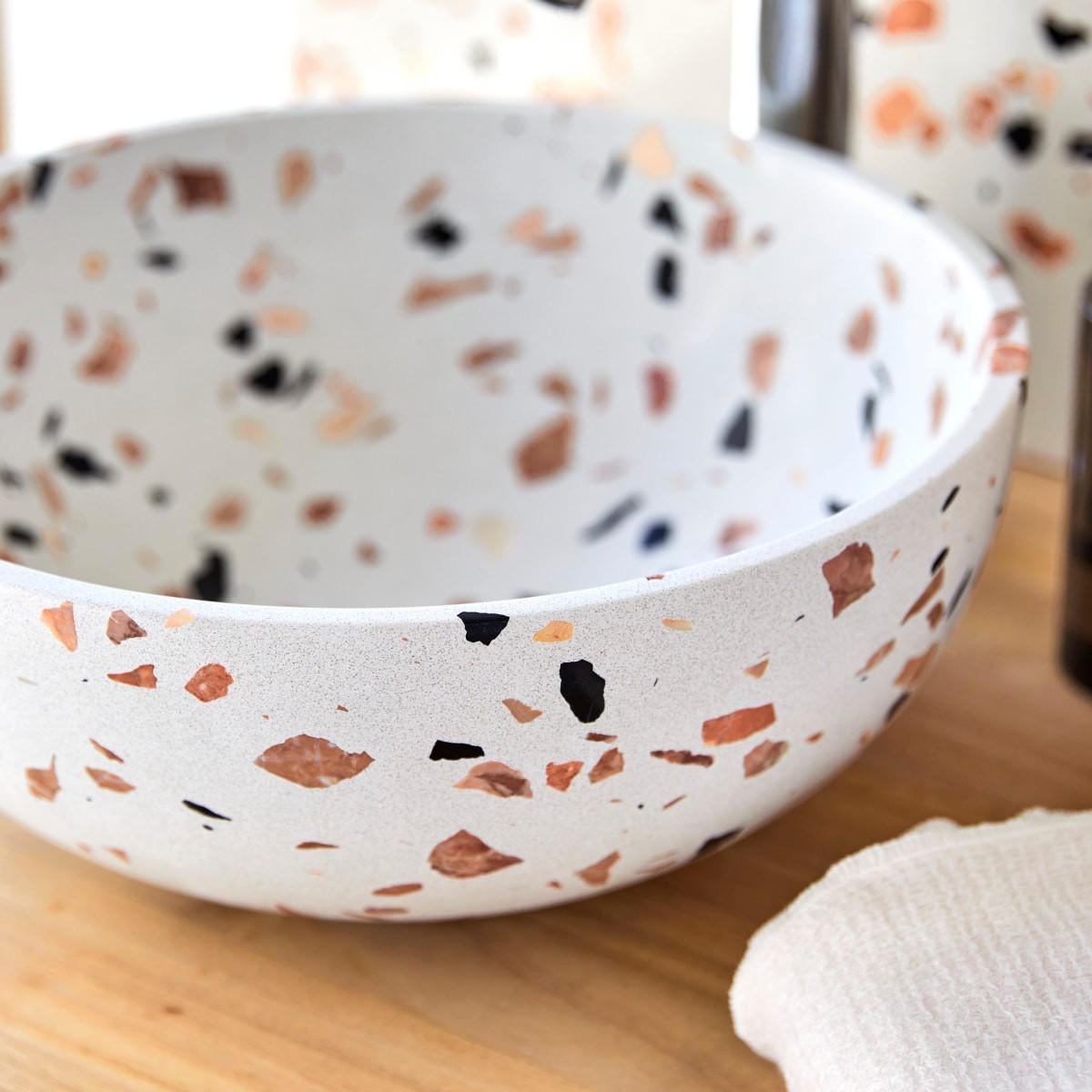 WASCHBECKEN Elea Braun aus Premium-Terrazzo - Braun, Stein (32/13/32cm) - Tikamoon