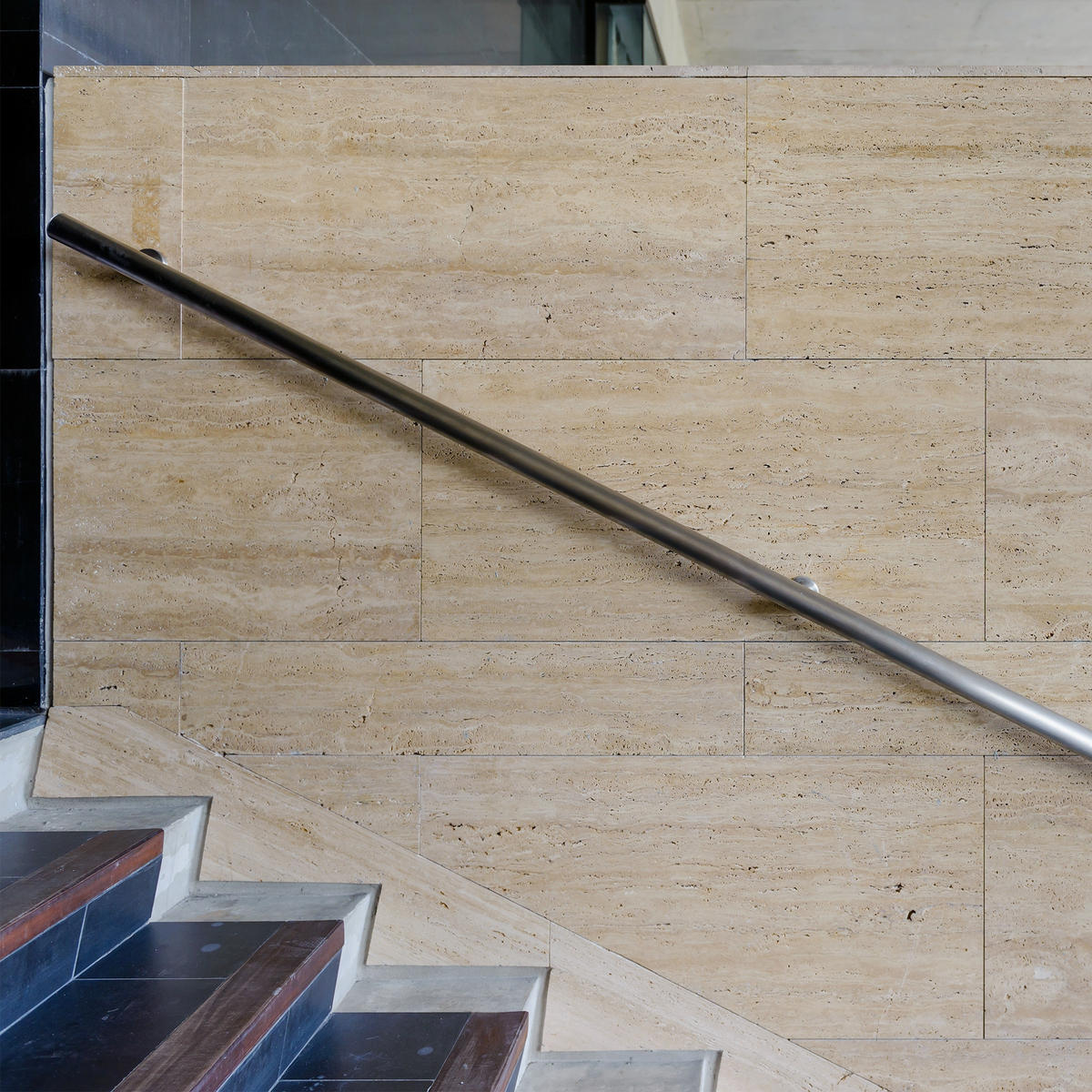 HANDTUCHHALTER Edelstahl - Silberfarben, Metall (8.9/8.2/150cm)