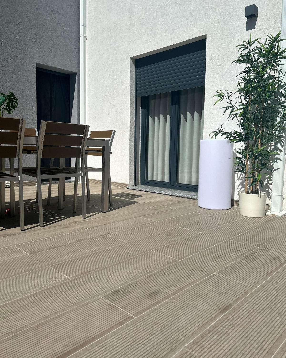 LED LAMPA Bílá Piedra - bílá, plast (36/36/78cm) - Beliani