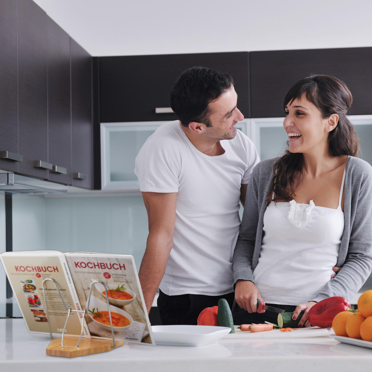 STOJAN na knihy - svetlohnedá, kov/drevo (19.5/20.5/23.5cm) - Relaxdays