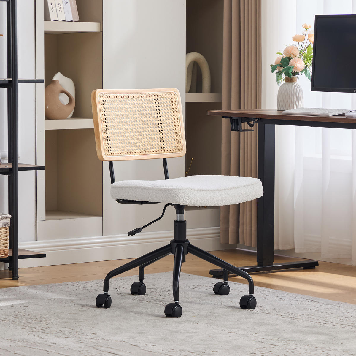 DREHSTUHL DE-36881 mit Rattan-Rückenlehne und Chenille-Sitz Elfenbein - Creme, Metall (58.5/91.5/55cm) - ComfortXL