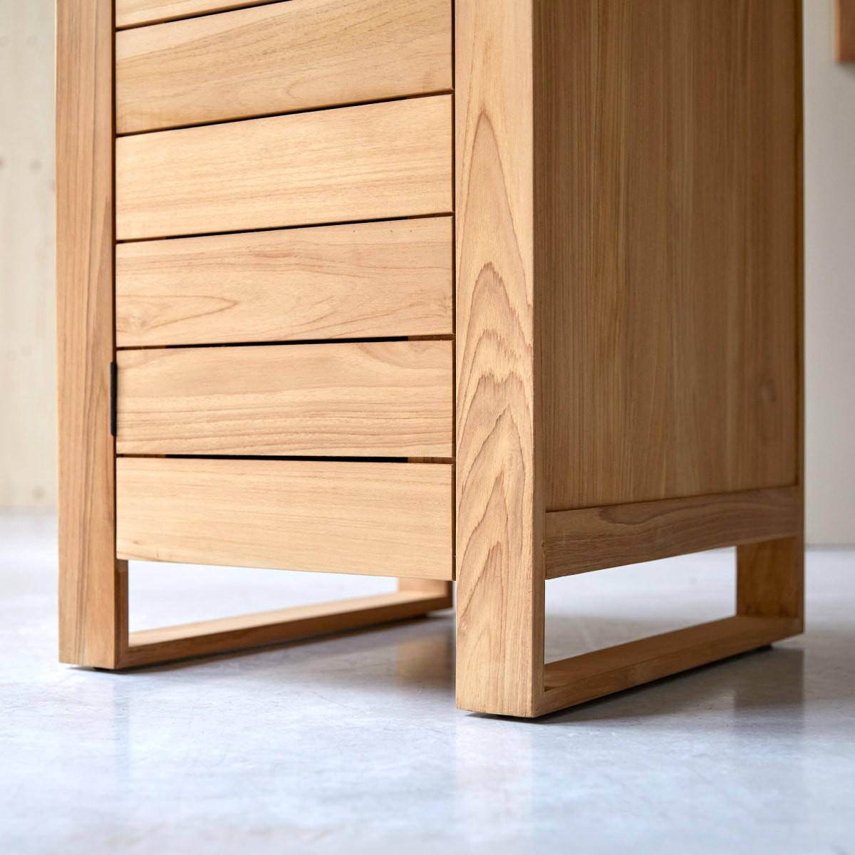 SCHRANK Minimalys Natur aus Teak - Naturfarben, Holz (50/180/55cm) - Tikamoon