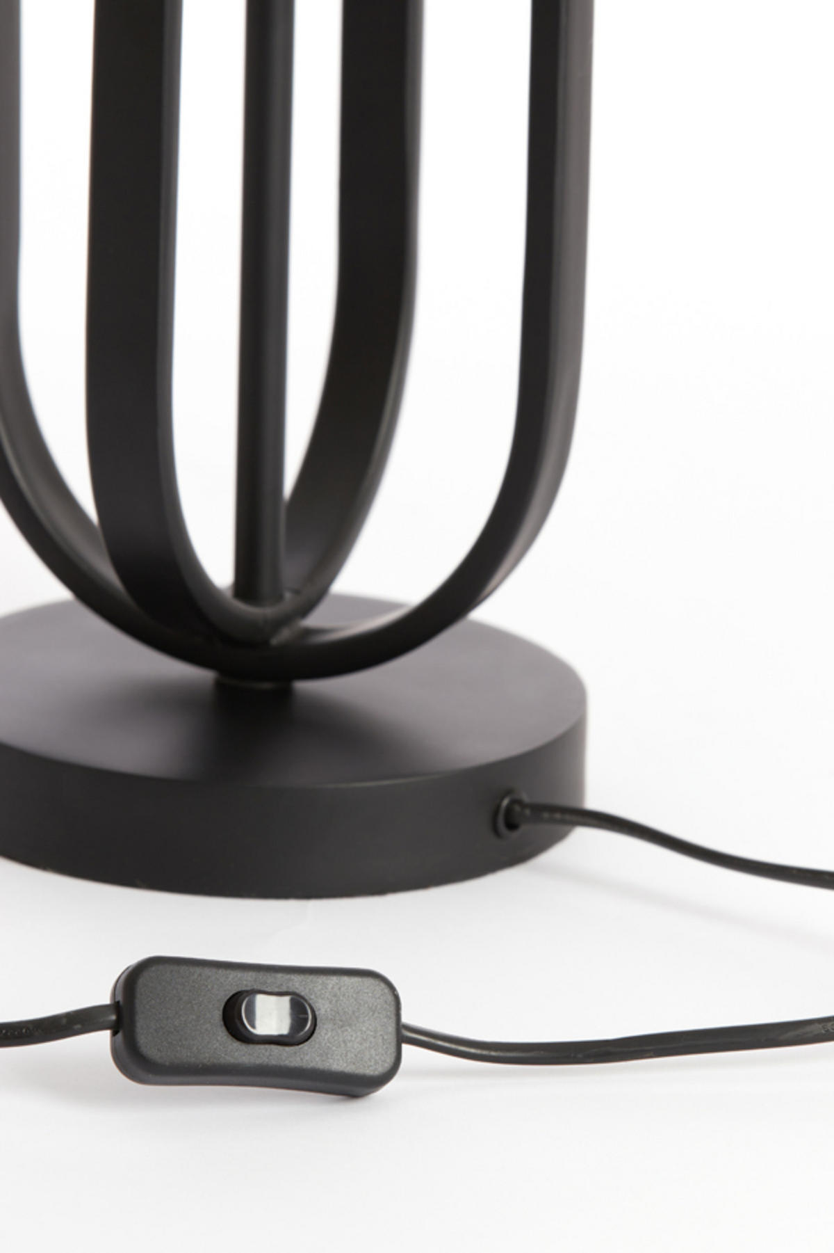 LAMPENFUSS Aster Schwarz Ø16/55 cm - Schwarz, Metall (16/16/55cm) - Light & Living