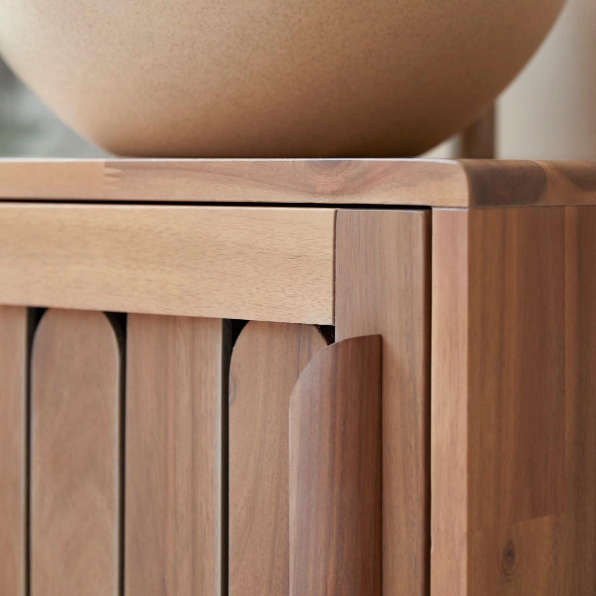 BADEZIMMERMÖBEL Lila Natur aus Akazie - Naturfarben, Holz (50/35/40cm) - Tikamoon