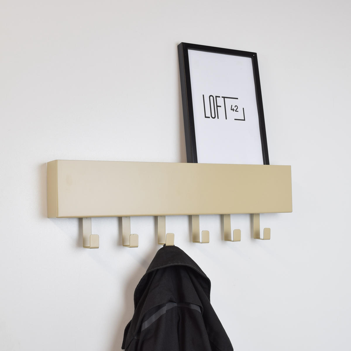 KLEIDERABLAGE Mula Beige - Beige, Metall (61/19/6cm) - LOFT42