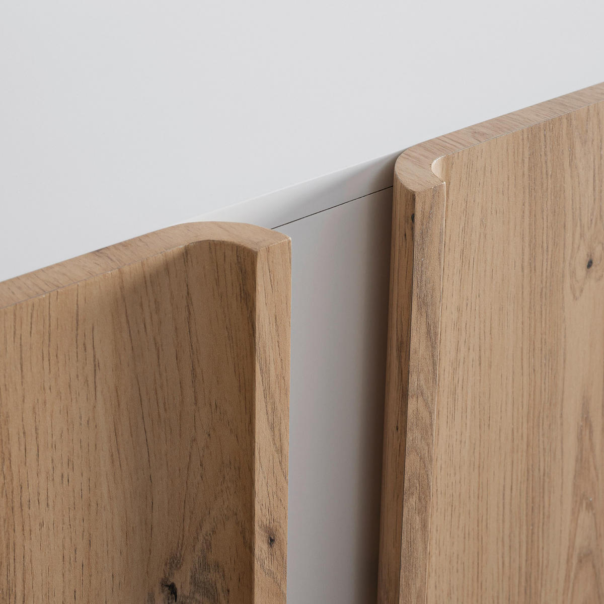 SIDEBOARD Vira Weiß/Kieferfarben Echtholz - Weiß, Holz (110/83/43cm) - Bessagi Home