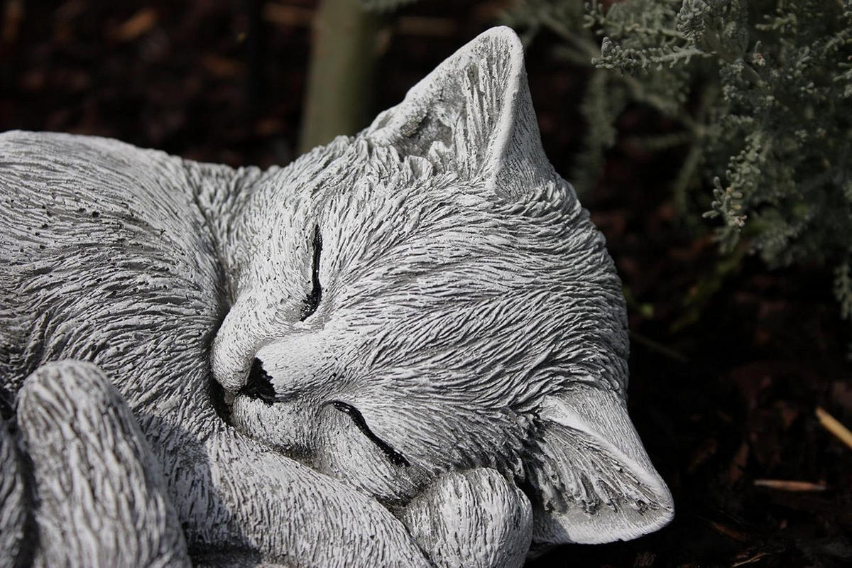 STEINFIGUR Katze schlafend eingerollt, frostfest, Steinguss, massiv - Grau, Stein (26/11/14cm) - stoneandstyle
