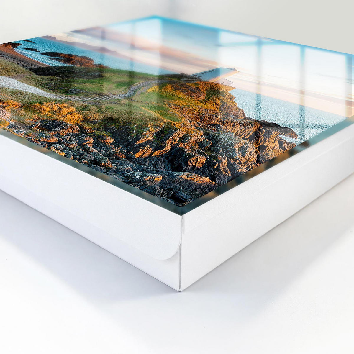 SCHLÜSSELBOX Weiß 30x30 cm – Türöffnung nach rechts - Leuchtturm - Blau, Metall (30/30/5cm) - TULUP