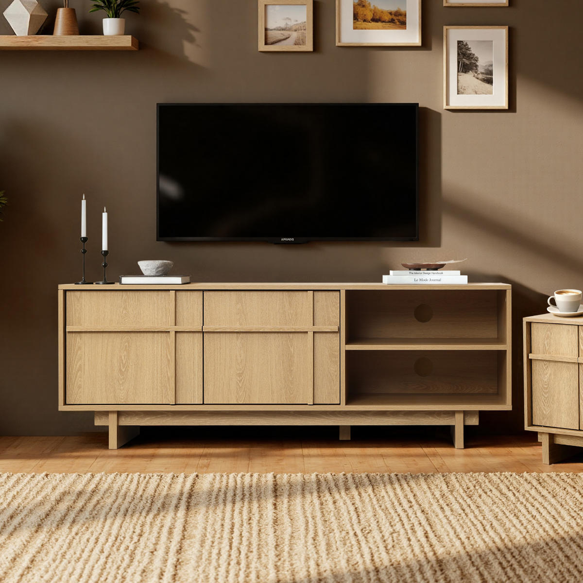 TV-SCHRANK im modernen skandinavischen Stil, TV-Lowboard mit 2 Türen & 2 Ablagen,Holzoptik | B140 x T40 x H50 cm - Braun, Holzwerkstoff (140/50/40cm) - Hometopia