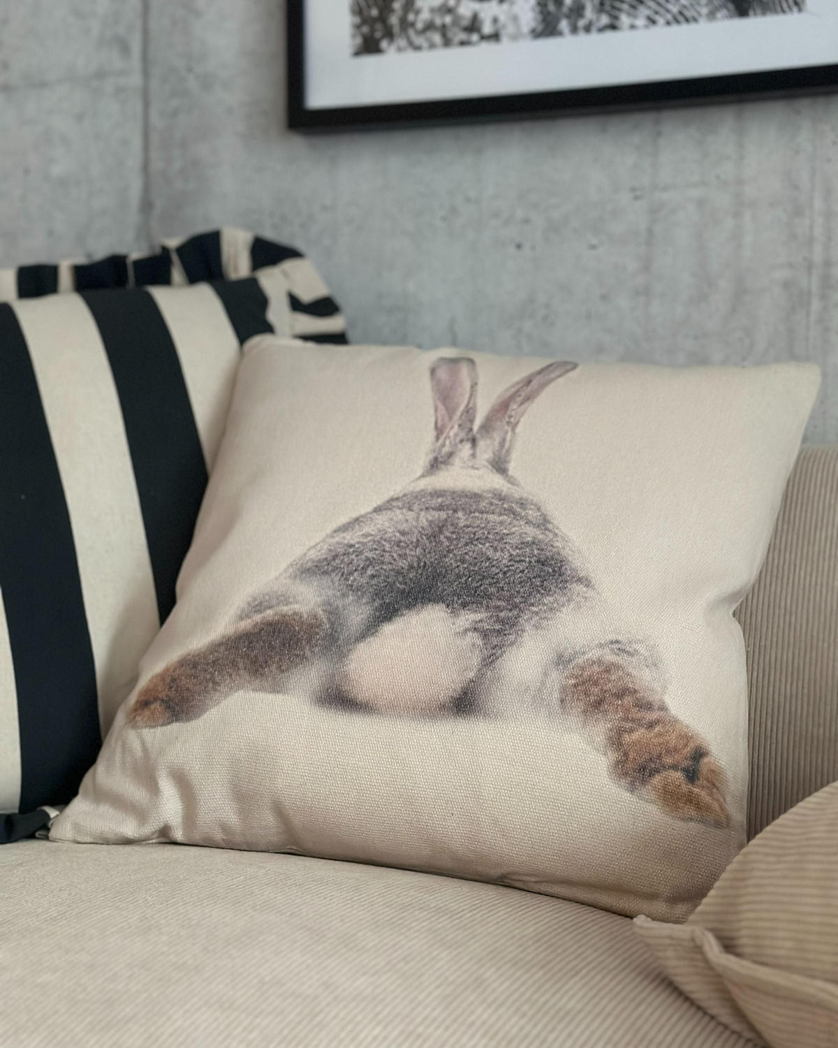 DEKORATIVNÍ POLŠTÁŘ sada 2 ks Taupe 45/45 cm Buxus - šedohnědá, textil/přírodní materiály (45/45cm) - Beliani