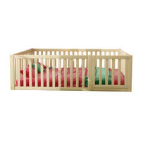 KINDERBETT 140/200 cm aus Kiefernholz mit umlaufendem Zaun und Tür Natur - Naturfarben, Holz (140/200cm) - Modenvie