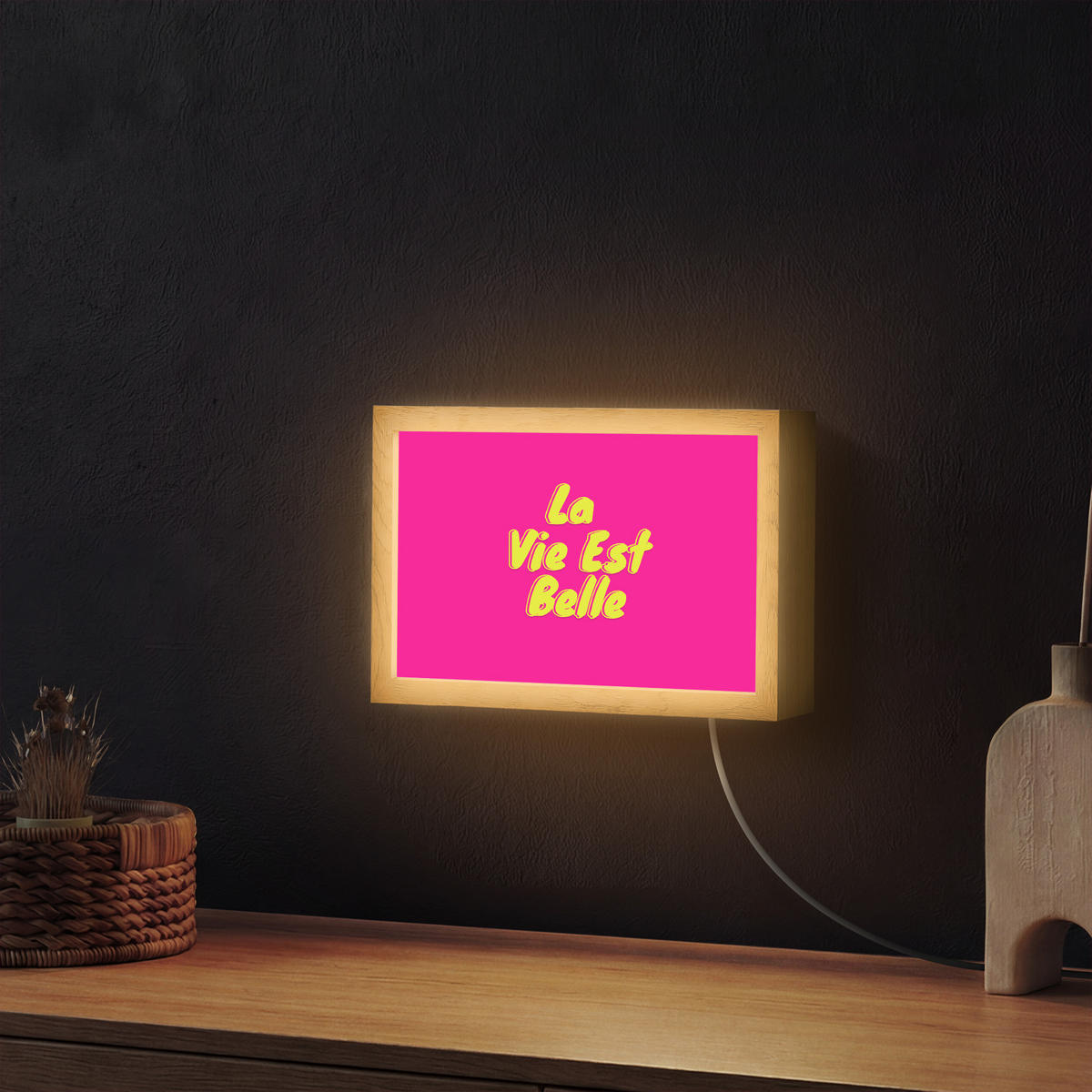 NÁSTĚNNÁ LAMPA Citace - Retro - Pink 30x20 cm - růžová, kompozitní dřevo (30/20/8cm) - OnlyWow