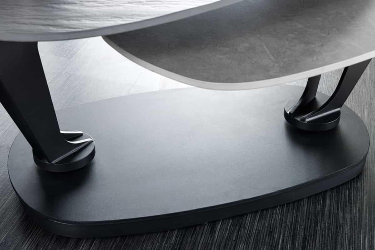 COUCHTISCH MOVEMENT Beton rund Grau|Schwarz 160cm - Goldfarben/Schwarz, Naturmaterialien/Keramik (110/160/40cm) - riess-ambiente