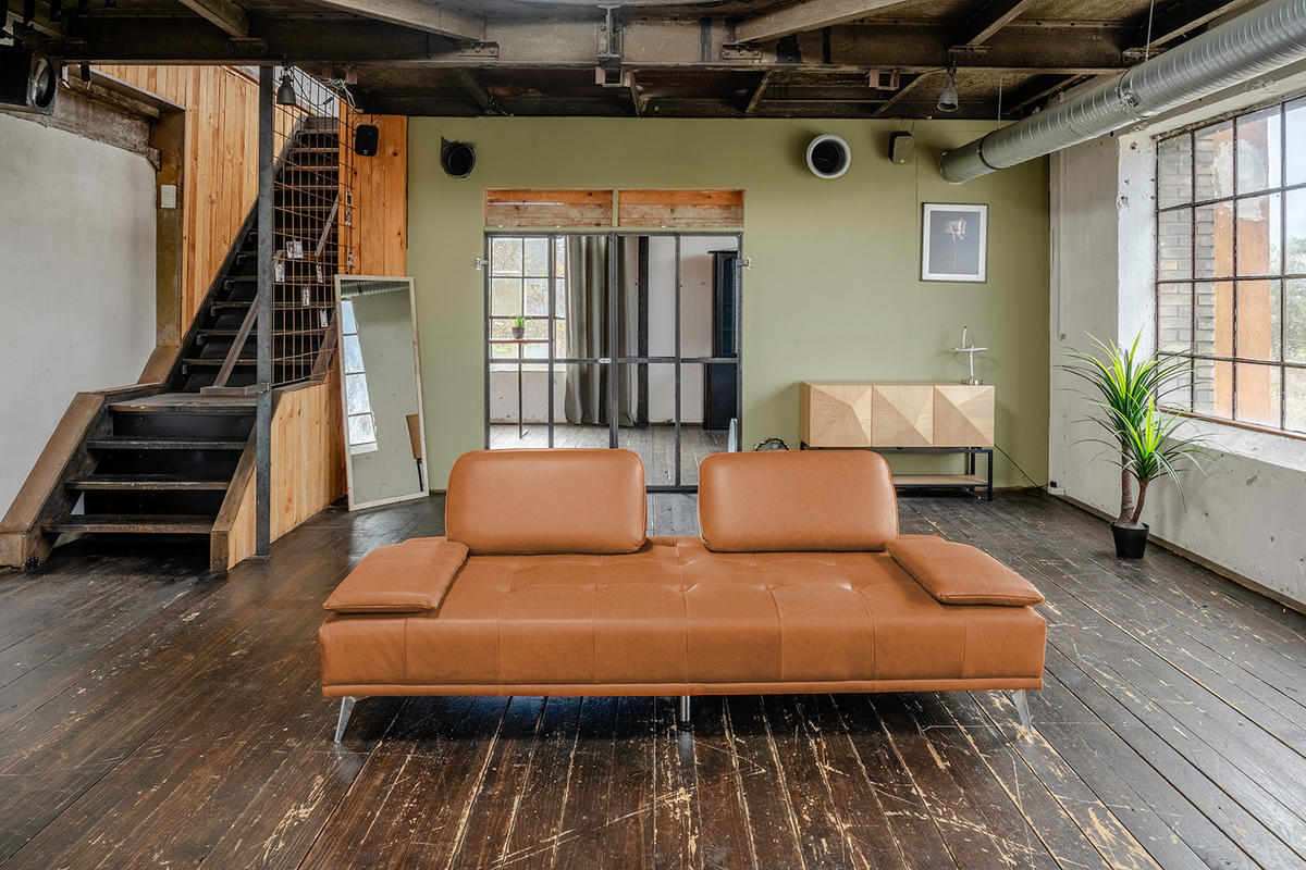 SOFA WIOLO Braun Leder - Dunkelbraun/Silberfarben, Leder/Metall (240/83/110cm) - KAWOLA