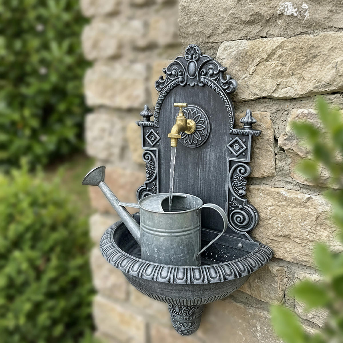 WANDBRUNNEN Grau Antik Aluminiumguss - Grau, Metall (22/44/75cm) - Relaxdays