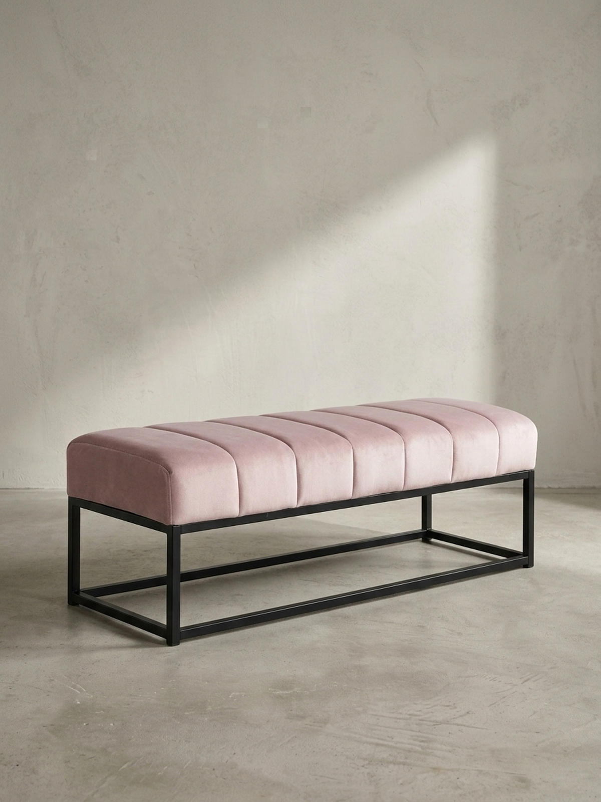 SITZBANK Samt Metallgestell gepolstert, Rosa 108x40x40 cm - Pink/Schwarz, Textil/Metall (108/40/40cm) - KADIMA DESIGN