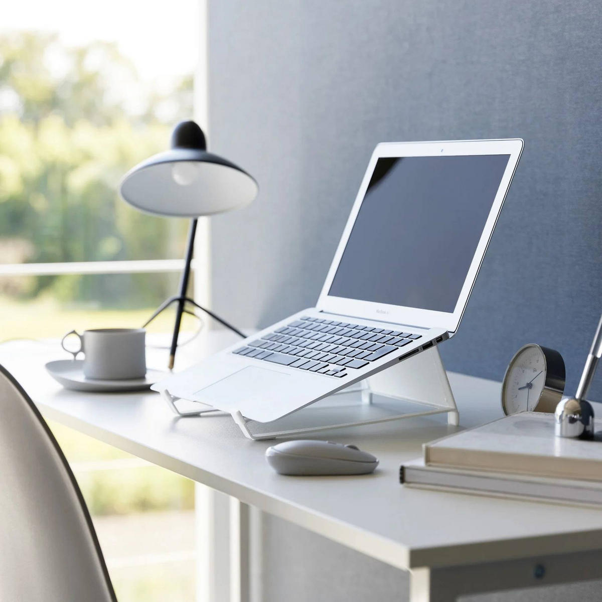 LAPTOPSTÄNDER Tower 1626 Weiß Metall 2-in-1 10/21.3/26.5 cm - Weiß, Metall (26.5/21.3/10cm) - Yamazaki