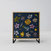 SIDEBOARD FLOWERS ON NAVY BLUE, Eichefarben, 57,5x42x67,5 cm, Schwarze Metall-Rahmenfüße - Eichefarben/Multicolor, Holzwerkstoff/Metall (57.5/67.5/42cm) - SpaceRebels