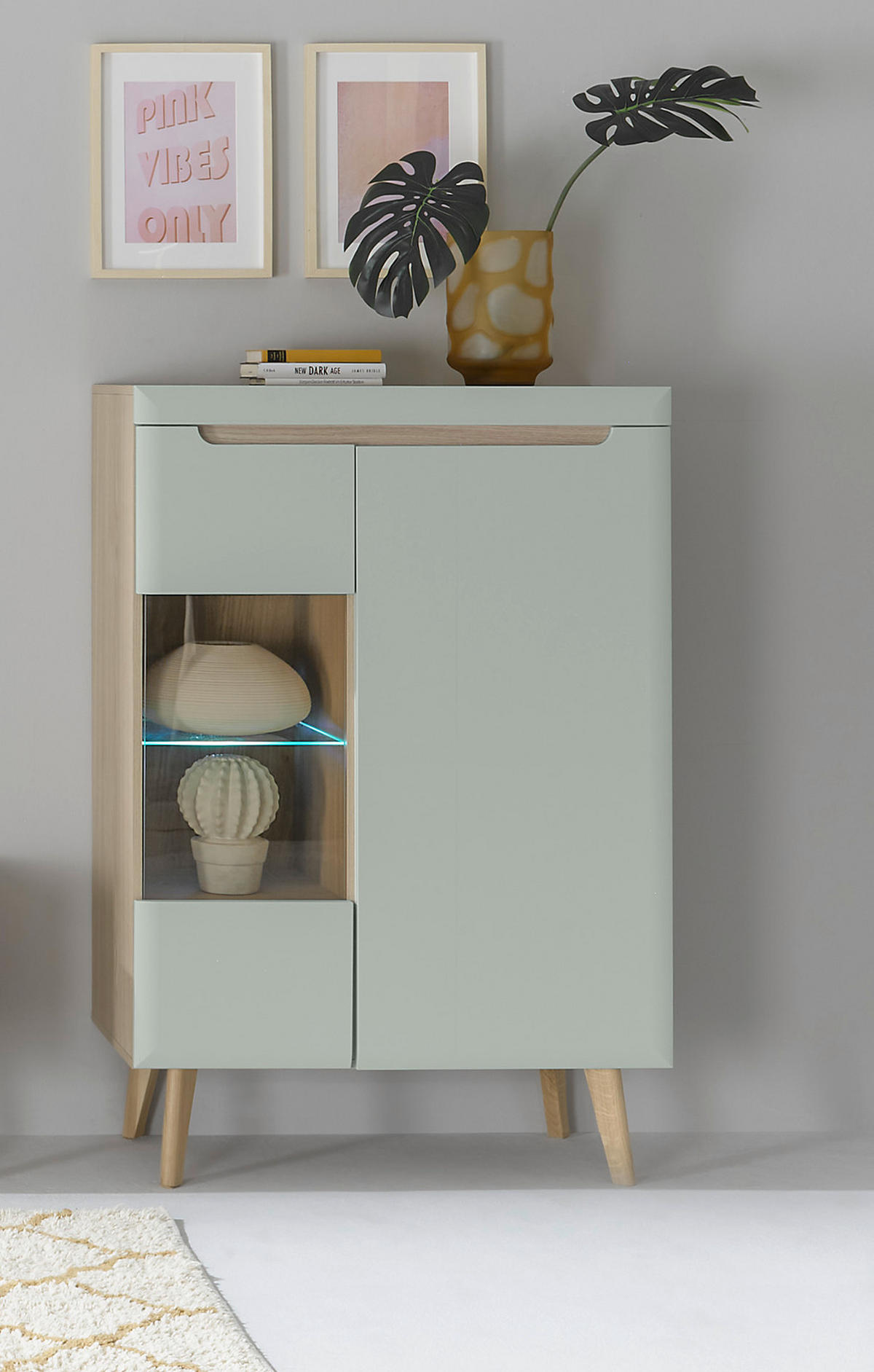 HIGHBOARD Pistazie grün, Eiche, skandinavisch 90 x 134 cm, Vitrine mit Soft-Close-Funktion - Eichefarben/Pastellgrün, Glas/Holz (90/134/40cm) - Furn.Design