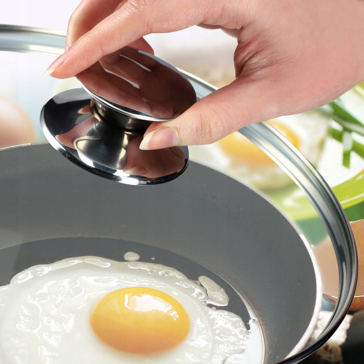 DECKEL mit silbernem Griff, 28 cm - Transparent, Glas/Metall (28cm) - KADAX