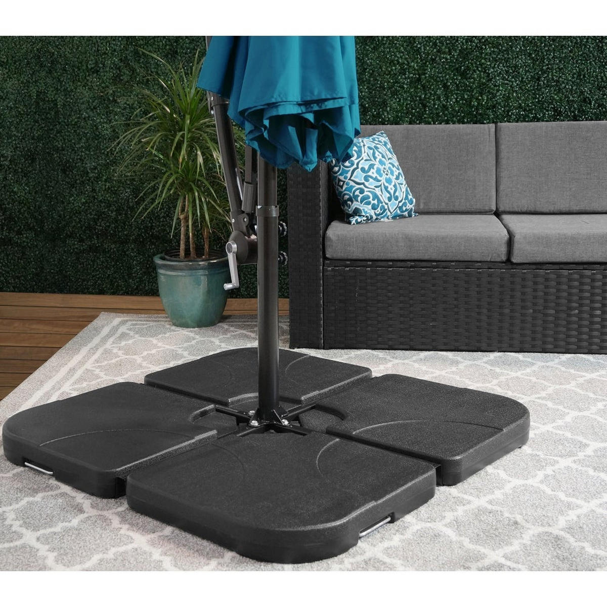 SONNENSCHIRMFUSS 4er-Set aus HDPE in Schwarz quadratisch mit Wasser oder Sand befüllbar wetterfest und standfest 150 × 50 × 7,5 cm je 8,8 kg - Schwarz, Kunststoff (50/50cm) - Livingandhome