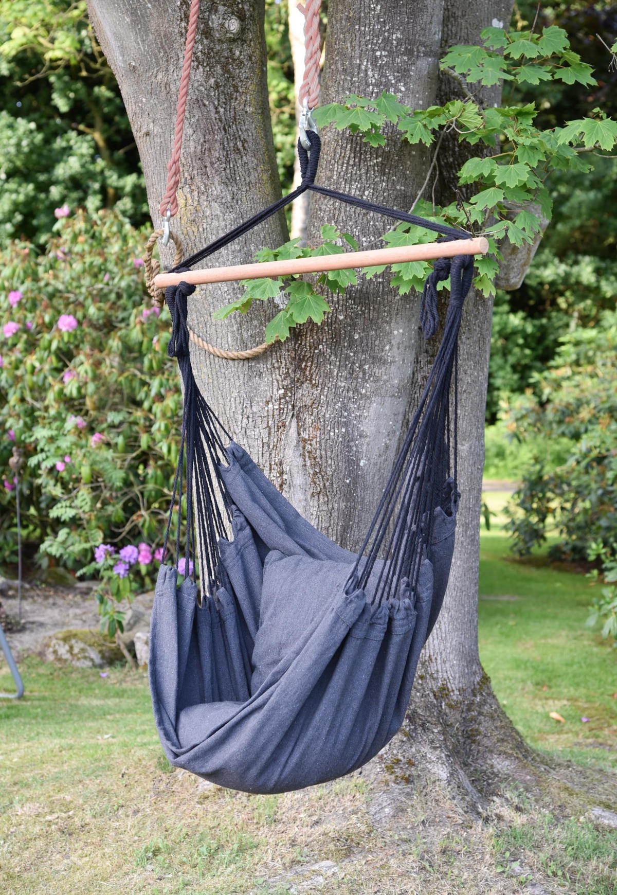 HÄNGESESSEL Mainz mit 2 Kissen Schwarz Hängesitz - Schwarz, Holz (90/120/65cm) - DELUKE