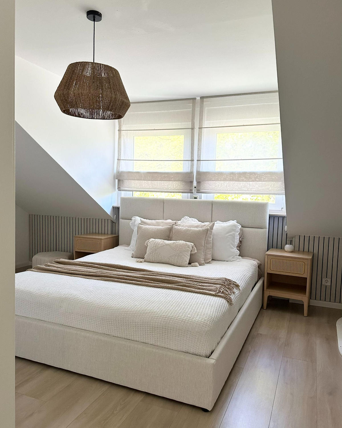 POLSTERBETT 180x200 cm Weiß Lagord - Creme, Textil (180/200cm) - Beliani