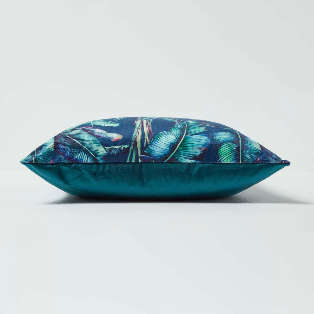KISSENHÜLLE Banana Leaf – Samt dunkelblau 46/46 cm - Blau, Textil (46/46cm) - Homescapes